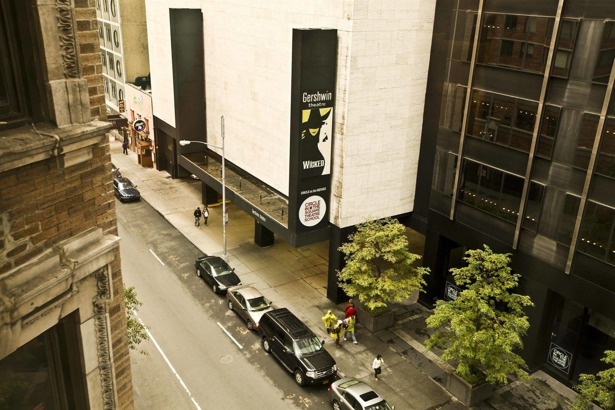 Amsterdam Court Hotel 3*